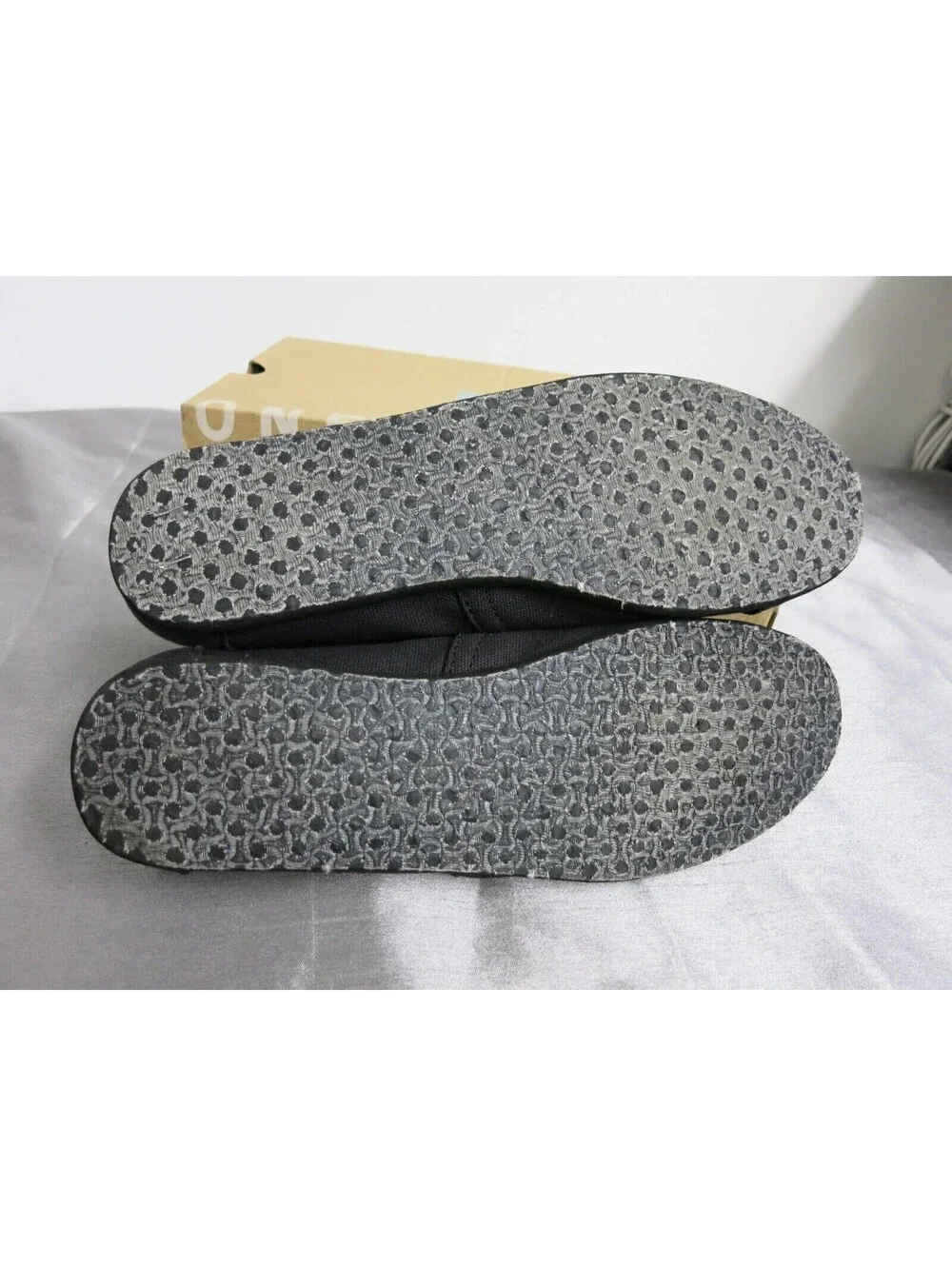 Toms classic black